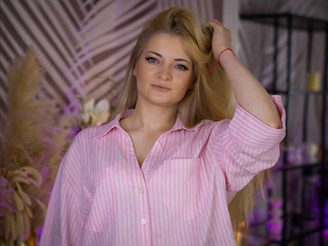 LUXACOLE free sexy photo
