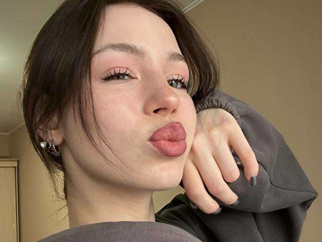 LORICUTE free sexy photo