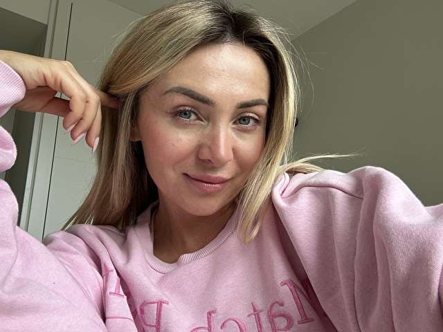 CHLOOEE1 free sexy photo