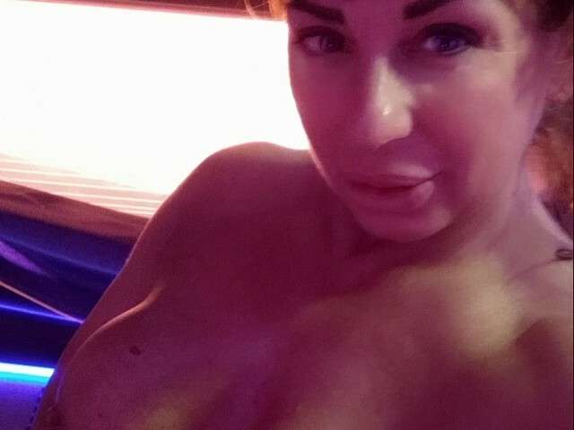 STRONGAMILY free hard sexy photo