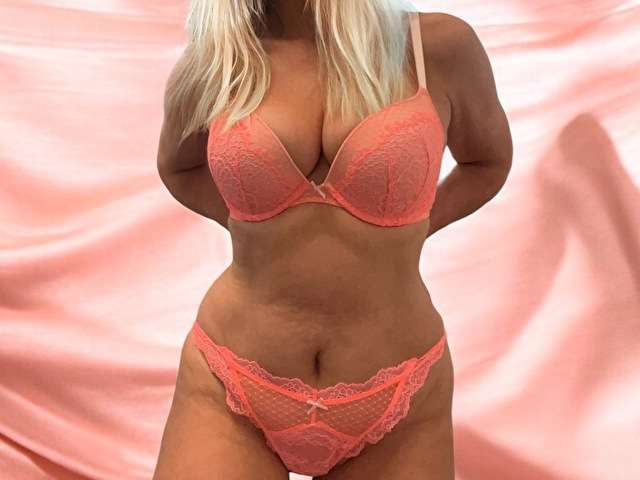 DESIREE440 free sexy photo