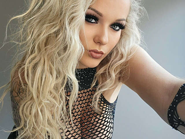 GEILEZOE free sexy photo