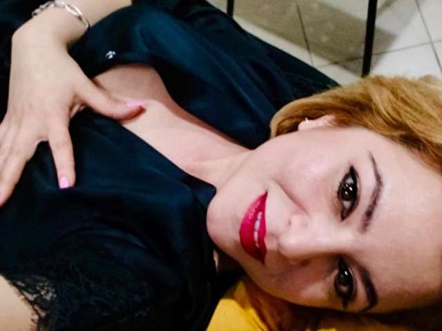 ELECTRIKSMIL free sexy photo