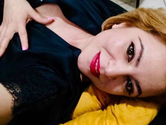 ELECTRIKSMIL free sexy photo