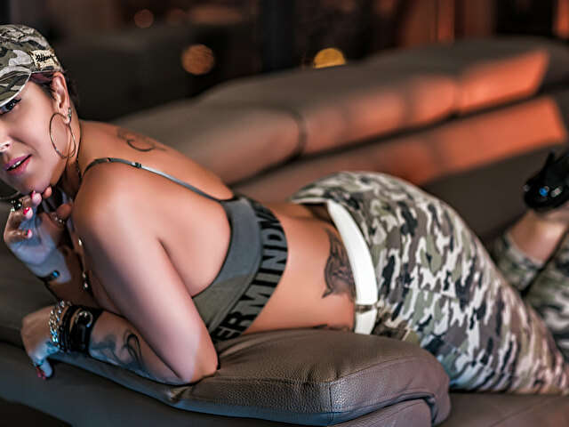 AMANDADUDLEY free sexy photo